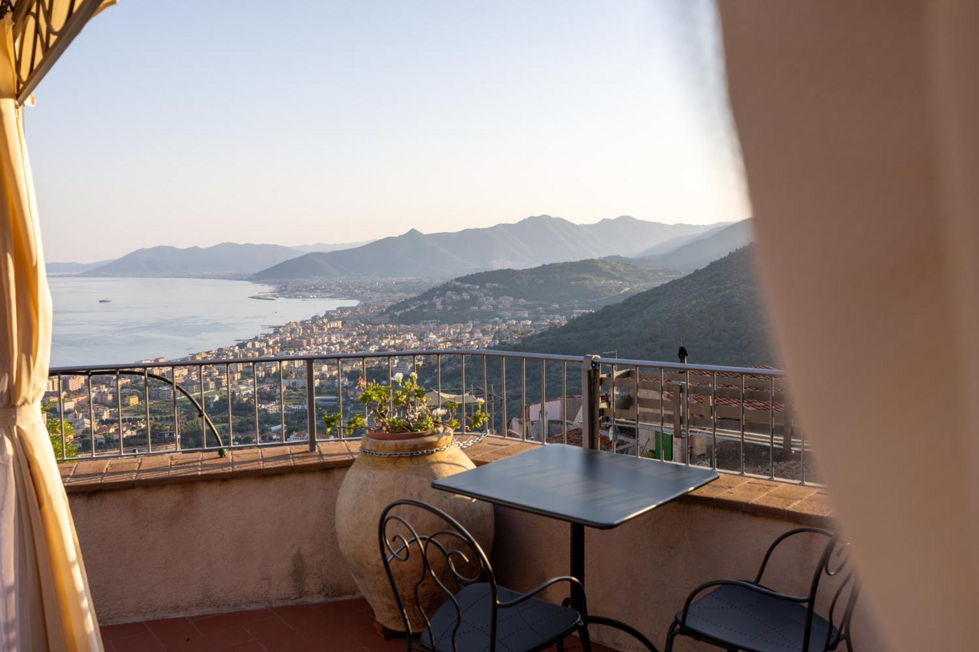 Ca' D'Alda Hotel Borgio Verezzi Ngoại thất bức ảnh