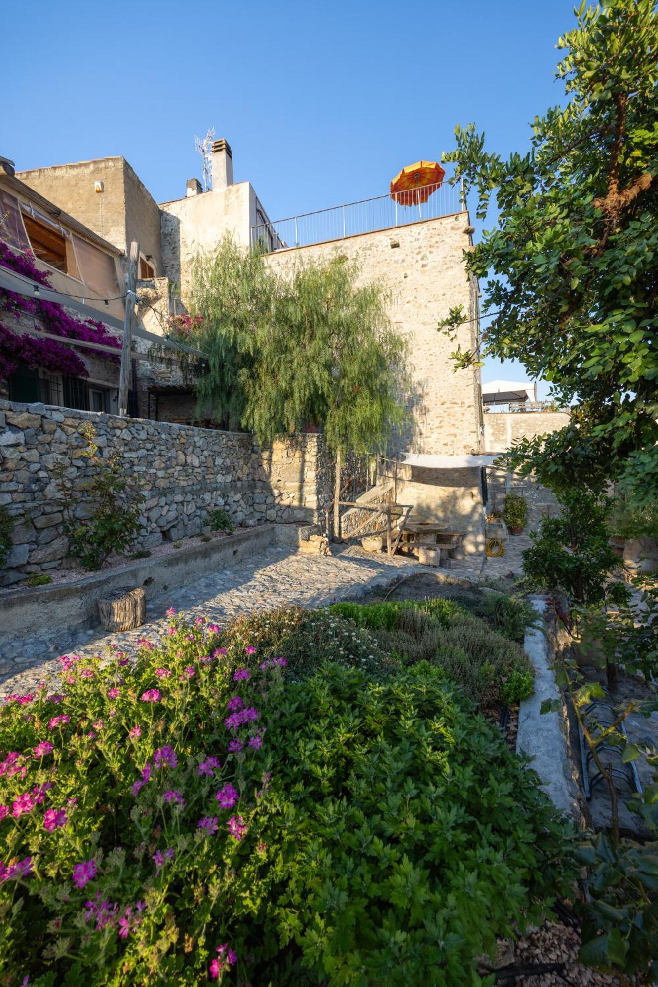 Ca' D'Alda Hotel Borgio Verezzi Ngoại thất bức ảnh